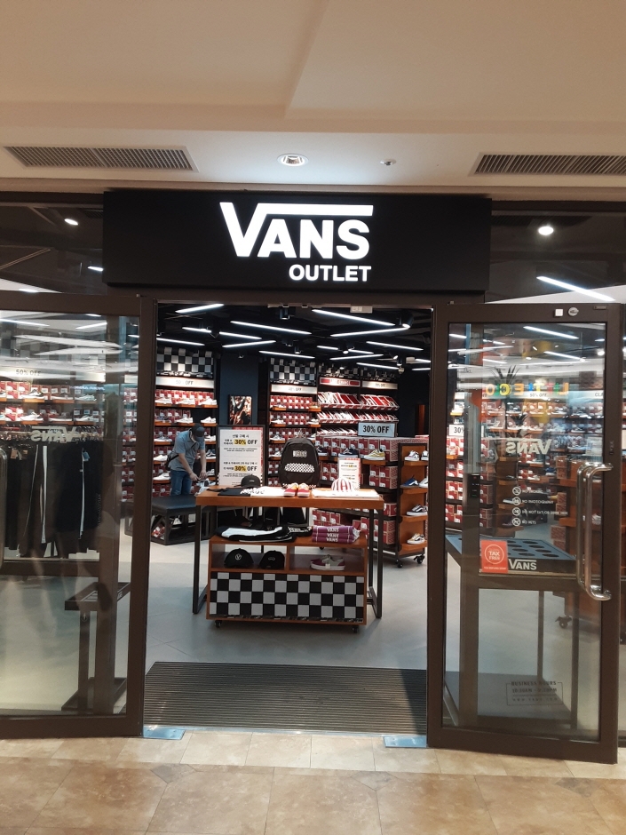 [京畿道] [事後免税店] VANS（ヴァンズ）・シンセゲ（新世界）パジュ（坡州）（반스 신세계파주）