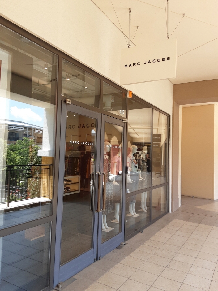 [京畿道] [事後免税店] KOLON（コーロン）Marc Jacobs（マークジェイコブス）・シンセゲ（新世界）パジュ（坡州）（코오롱 마크제이콥스 신세계파주）