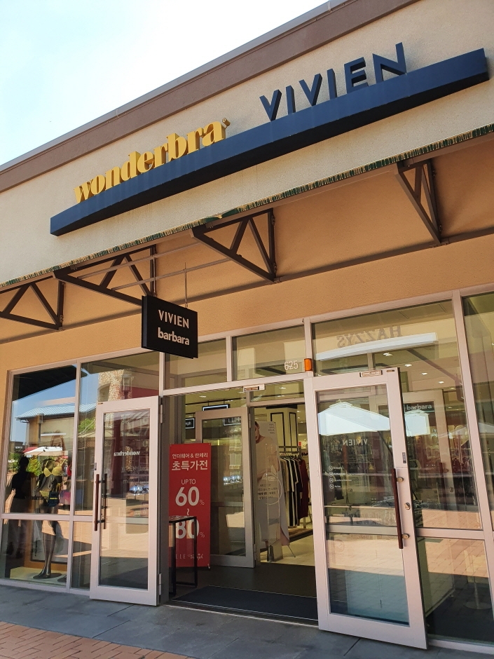[京畿道] [事後免税店] Vivienne Westwood（ヴィヴィアン・ウエストウッド）・シンセゲ（新世界）ヨジュ（驪州）（비비안웨스트우드 신세계여주）