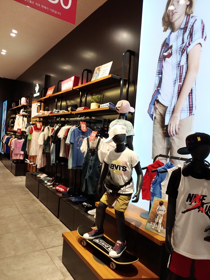 [京畿道] [事後免税店] PLAYKIZ（プレイキズ）プロ・ロッテキフン（器興）（플레이키즈프로 롯데기흥）