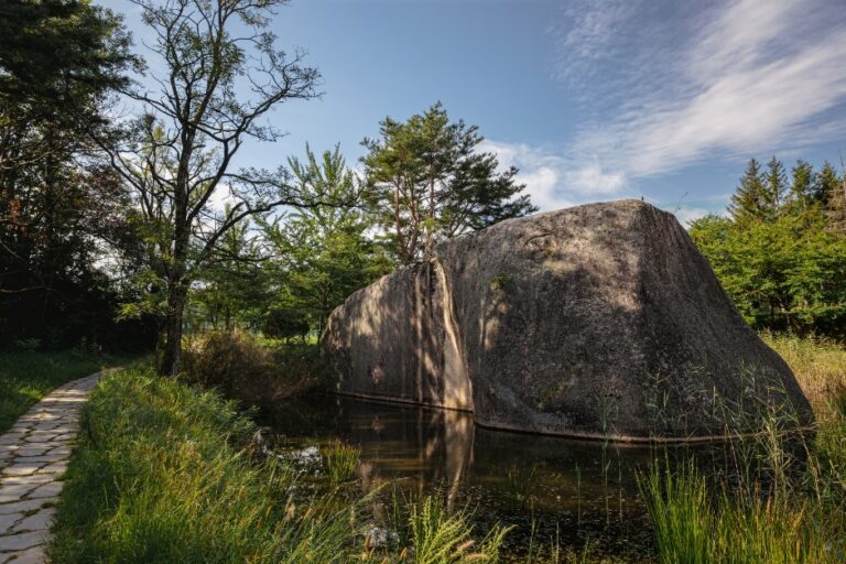 [江原道] 虎岩（범바위）