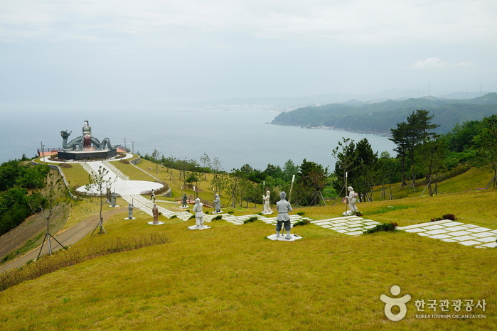 [江原道] 水路夫人献花公園（南華山日の出公園）（수로부인 헌화공원（남화산 해맞이공원））