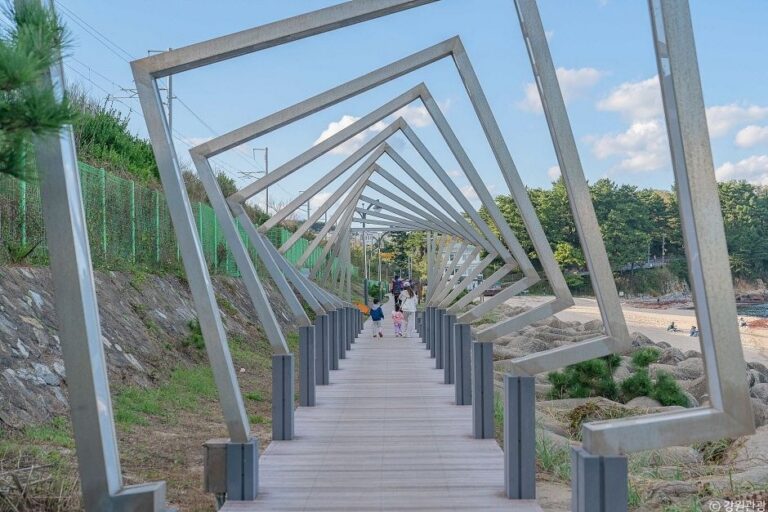 [江原道] ハンソム海辺＆ハンソム感性海の道（한섬해변＆한섬감성바닷길）