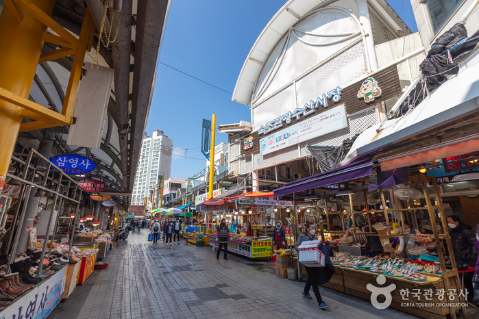 [江原道] 束草観光水産市場（속초관광수산시장）