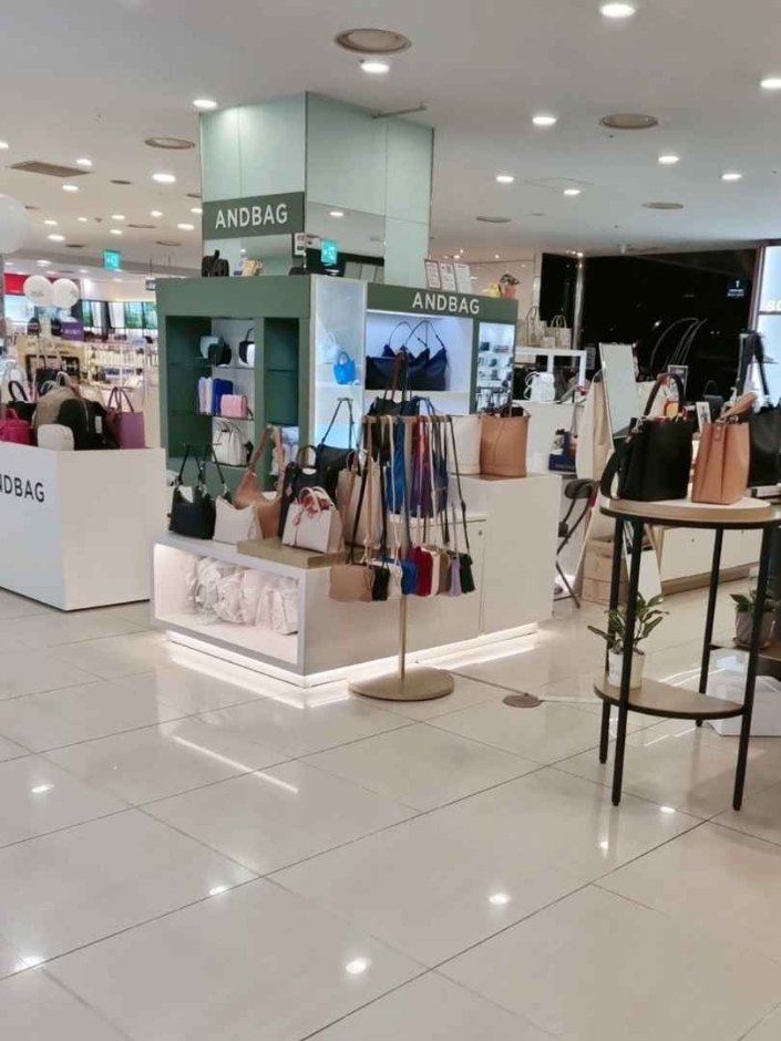 [江原道] [事後免税店] AND BAG・チュンチョン（春川）M百貨店（앤드백 춘천M백화점）