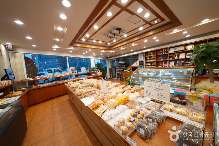 [江原道] ニューヨーク製菓（[백년가게]뉴욕제과）