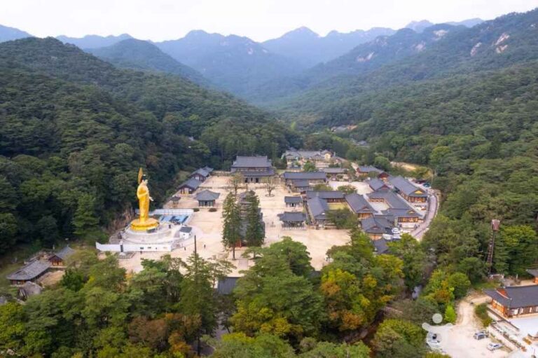 [忠清北道] 報恩 法住寺[ユネスコ世界遺産（文化遺産）]（보은 법주사[유네스코 세계문화유산]）