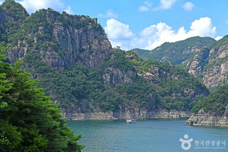 [忠清北道] 忠州湖遊覧船（충주호 유람선）