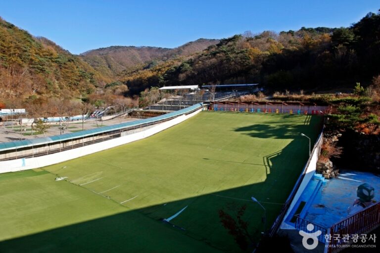 [忠清北道] ナンチュゴル現場体験学習院（낭추골 현장체험학습원）