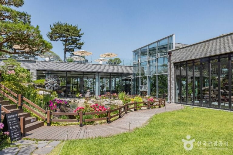 [忠清北道] ベーカリーカフェGONGGAN（베이커리 카페 공간）