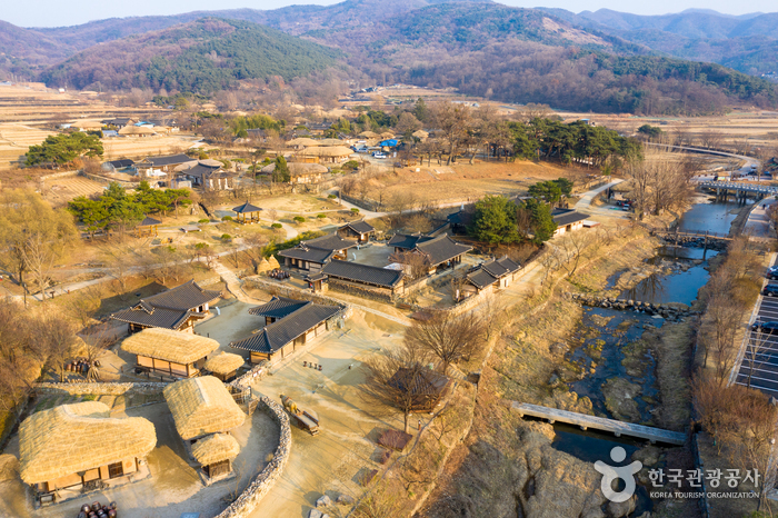 [忠清南道] 外岩民俗村（외암민속마을）