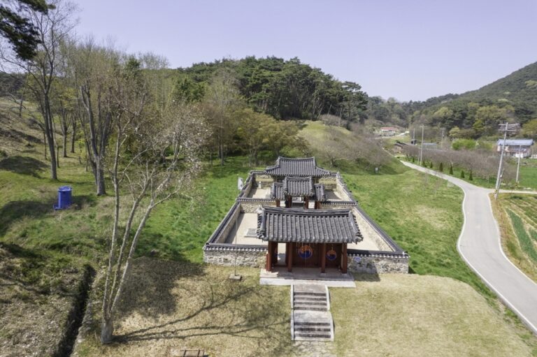 [忠清南道] 秋陽祠（추양사）