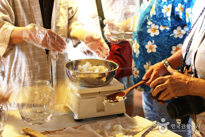 [忠清南道] 新平醸造場 白蓮醸造文化院（신평양조장 백련 양조문화원）