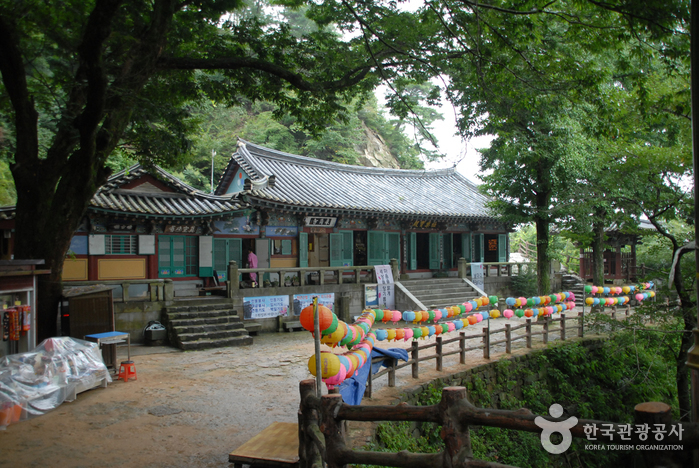 [忠清南道] 皐蘭寺（皐蘭湧水）（고란사（고란약수））