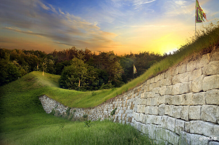 [忠清南道] 扶余羅城［ユネスコ世界遺産（文化遺産）］（부여 나성［유네스코 세계문화유산］）