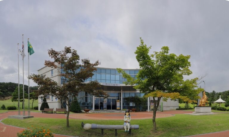 [忠清南道] 秋史記念館（추사기념관）