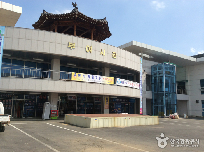 [忠清南道] 扶余市場（5、10日）／白馬江タルバム夜市（부여장（5, 10일）／백마강달밤야시장）