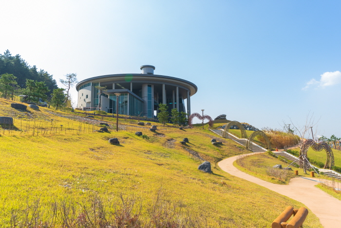 [慶尚北道] 延烏郎細烏女テーマ公園貴妃庫（연오랑세오녀테마공원 귀비고）