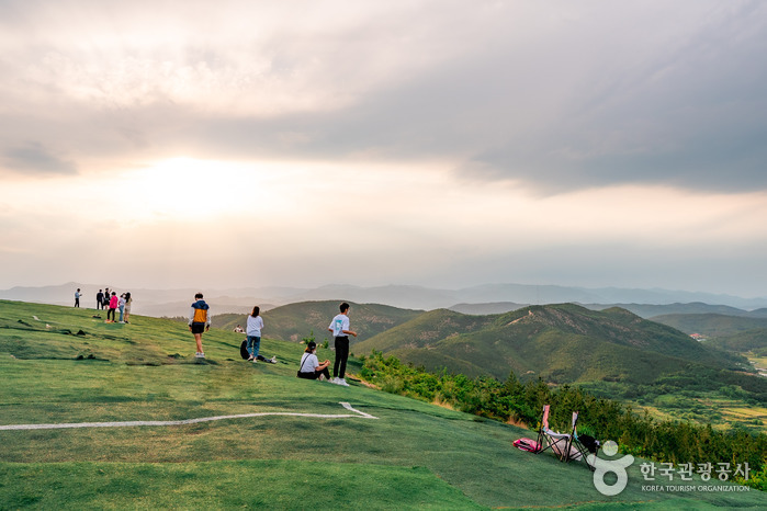 [慶尚北道] 崑輪山滑空場（곤륜산 활공장）