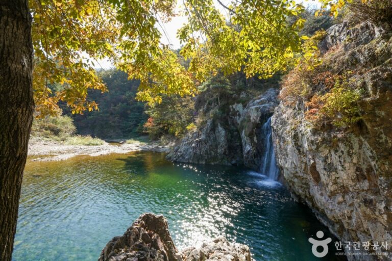 [慶尚北道] チャンガク滝（장각폭포）