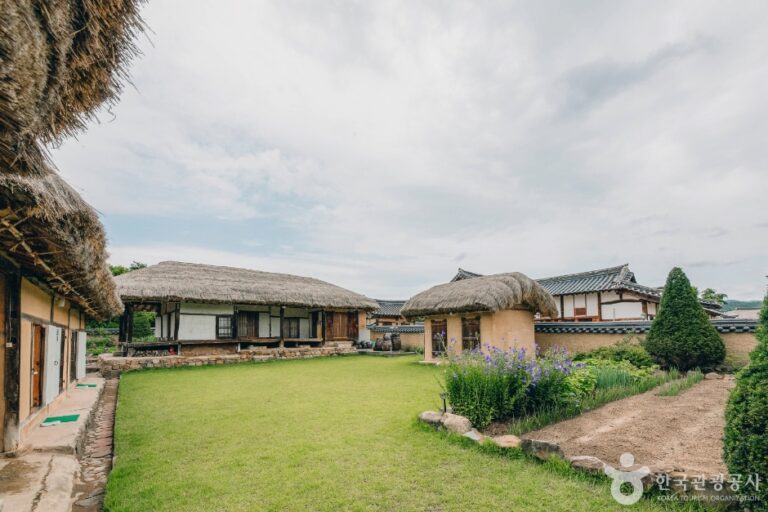 [慶尚北道] 嘉藍 草燕斎 (가람초연재)