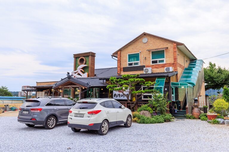 [慶尚北道] ワンビチョン(王避川)イゲデゲ ワンビチョン(王避川)店 (왕비천이게대게 왕비천점)