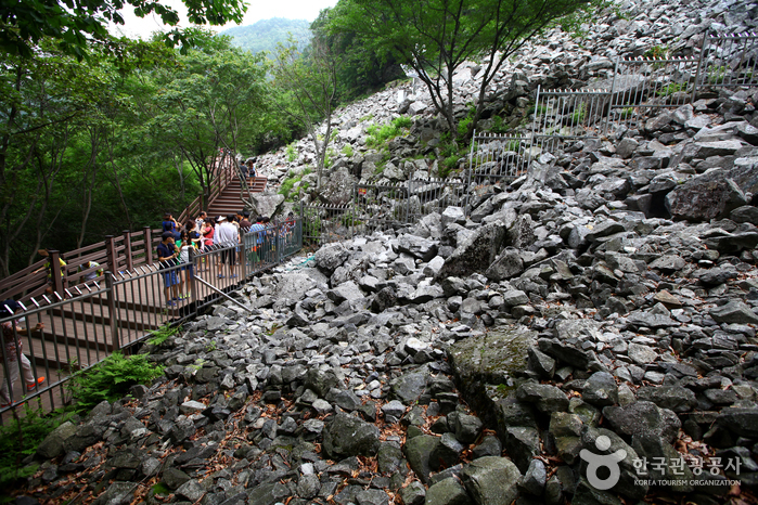 [慶尚南道] 密陽オルムコル（밀양 얼음골）