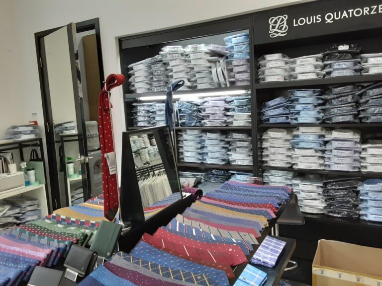 [慶尚南道] [事後免税店] Louis Quatorze（ルイキャトルズ）・ロッテキムヘ（金海）（루이까또즈 롯데김해）