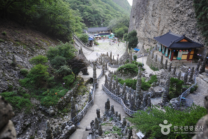 [全北] 馬耳山塔寺（마이산탑사 ）