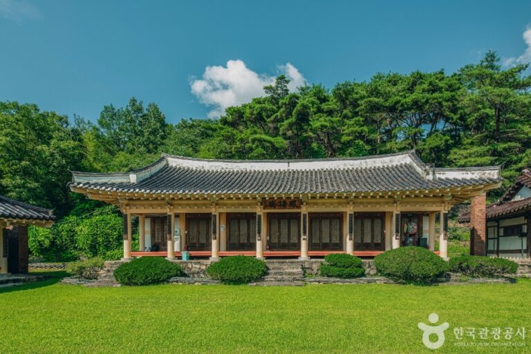 [全北] ヘンボクトゥリム韓屋 (행복드림한옥)