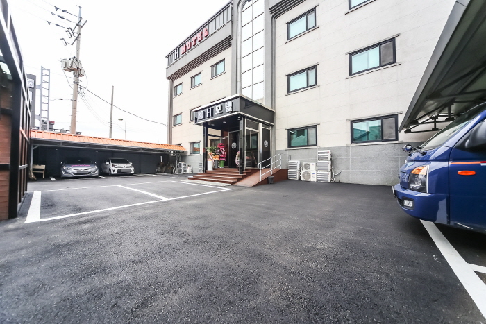 [全北] H（エイチ）モテル[韓国観光品質認証](H(에이치)모텔[한국관광 품질인증]/Korea Quality)