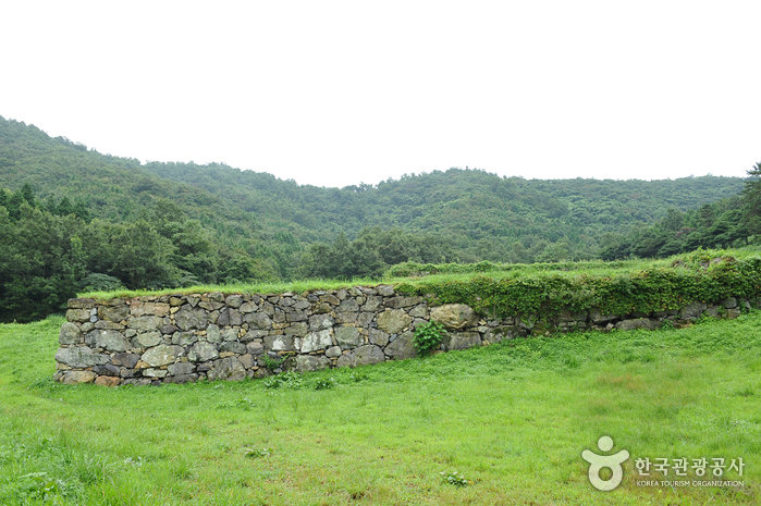 [全羅南道] 珍島龍蔵城（진도 용장성）