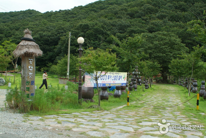 [全羅南道] 龍泉寺コンムルッ公園（용천사 꽃무릇공원）
