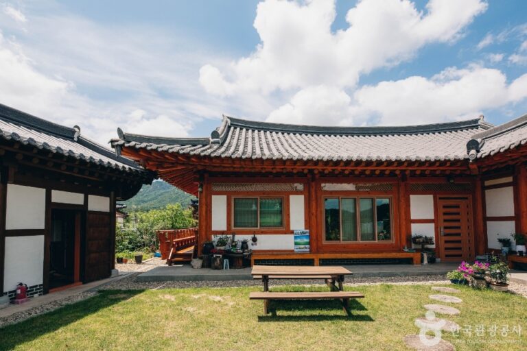 [全羅南道] ノワナエドゥンジ(あなたと私の巣)[韓国観光品質認証](너와 나의 둥지[한국관광 품질인증]/Korea Quality)