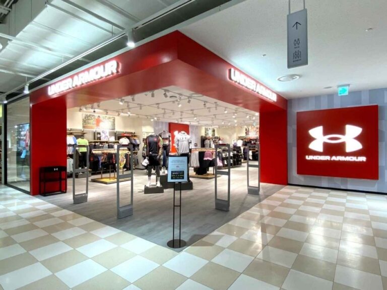 [全羅南道] [事後免税店] UNDER ARMOUR（アンダーアーマー）（언더아머）
