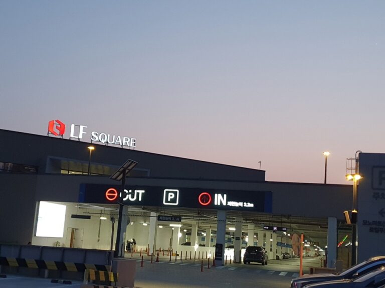 [全羅南道] [事後免税店] LFスクエアテラスモール・クァンヤン（光陽）店（LF스퀘어테라스몰광양점）