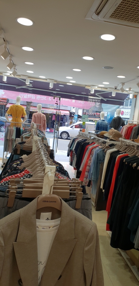 [全羅南道] [事後免税店] Olivia Lauren（オリビア ローレン）（ヨス（麗水）（올리비아로렌（여수）