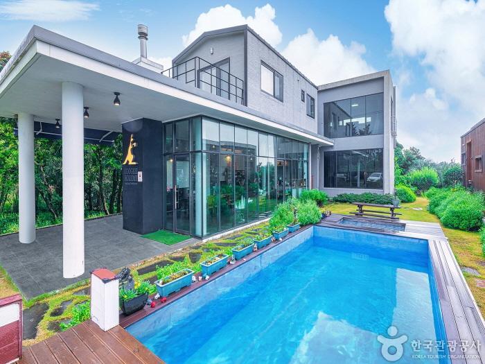 [済州] クジホリデー (쿠지홀리데이)