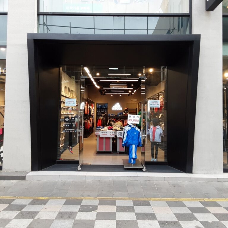 [済州] [事後免税店] adidas（アディダス）キッズ・チェジュチルソン（済州七星）（아디다스키즈 제주칠성）