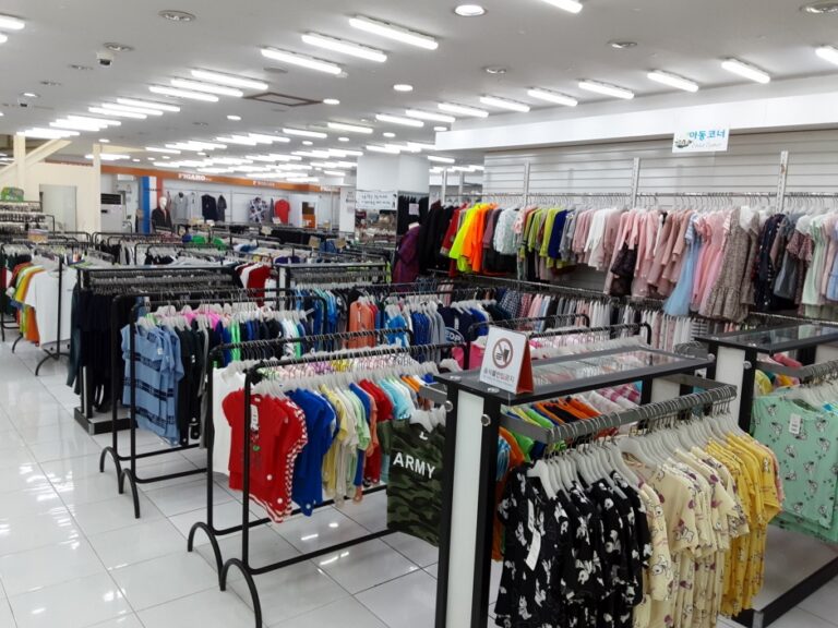 [済州] [事後免税店] ミョンドン（明洞）衣類（명동의류）