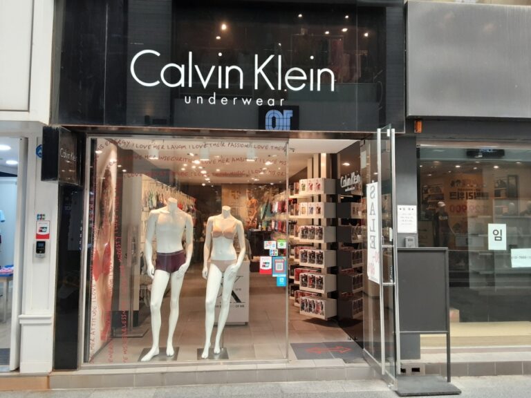 [済州] [事後免税店] PVH CKアンダーウェア・チェジュチルソン（済州七星）（PVH CK언더웨어 제주칠성）